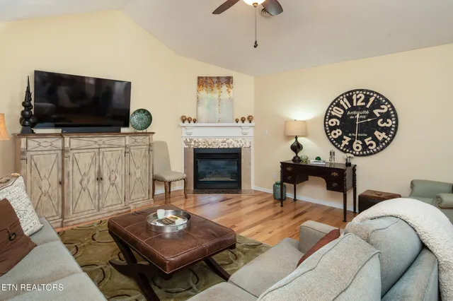 $349,000 | 4528 Shamus Way, Knoxville, TN 37918