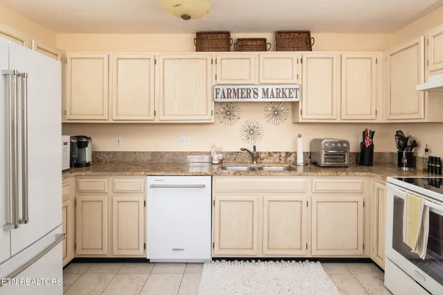 $349,000 | 4528 Shamus Way, Knoxville, TN 37918