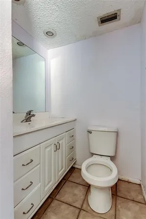$114,900 | 965 Whitman Drive, Sarasota, FL 34243