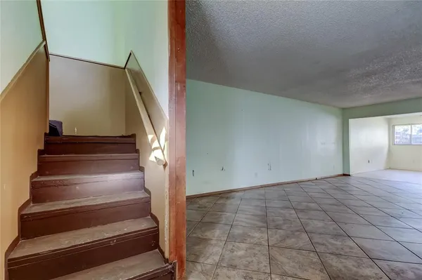 $114,900 | 965 Whitman Drive, Sarasota, FL 34243