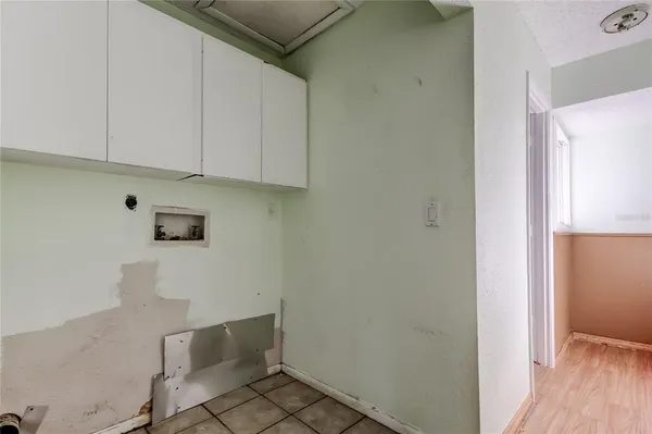$114,900 | 965 Whitman Drive, Sarasota, FL 34243