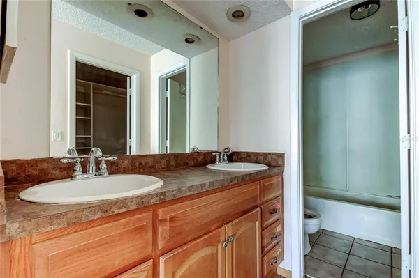 $114,900 | 965 Whitman Drive, Sarasota, FL 34243
