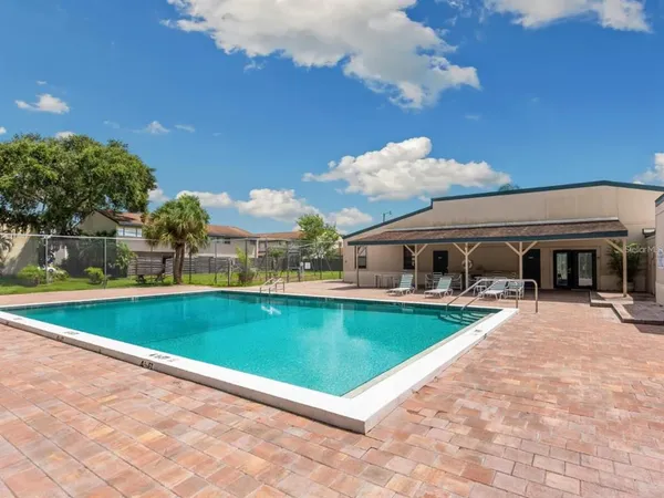 $114,900 | 965 Whitman Drive, Sarasota, FL 34243