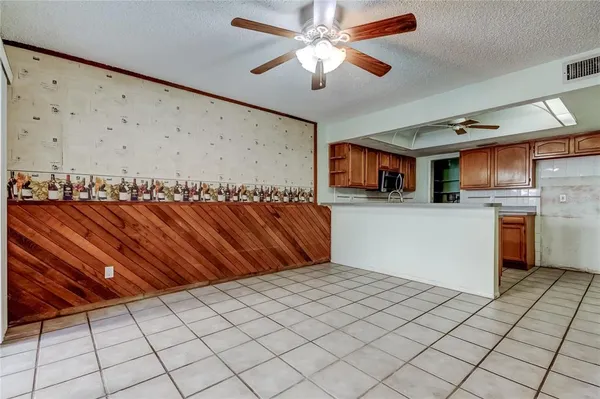 $114,900 | 965 Whitman Drive, Sarasota, FL 34243