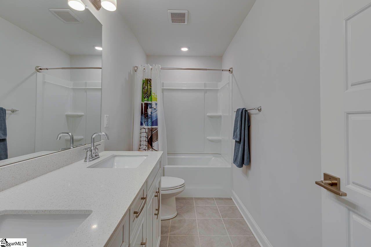 2103 Greasby Court Greer, SC 29651 - Photo 5 of 42