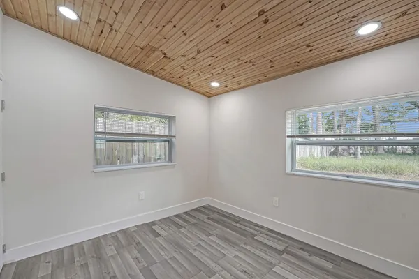 $2,895 | 8229 Northwest 1st Place, Miami, FL 33150