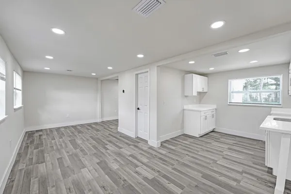 $2,895 | 8229 Northwest 1st Place, Miami, FL 33150