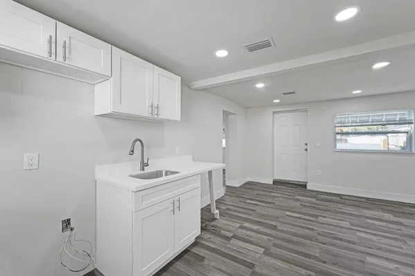 $2,895 | 8229 Northwest 1st Place, Miami, FL 33150