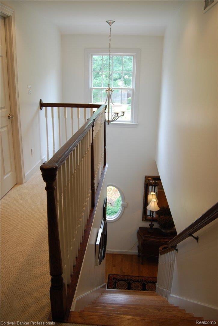 626 North Adams Road Birmingham, MI 48009 - Photo 13 of 25 UPSTAIRS LANDING