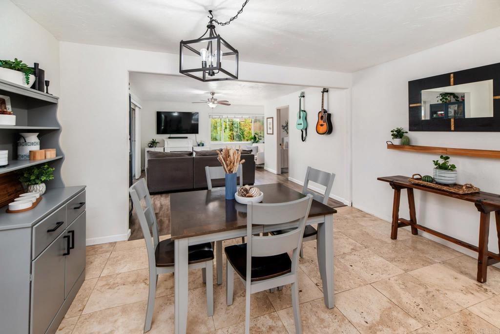 13425 Standish Drive Poway, CA 92064 - Photo 11 of 34