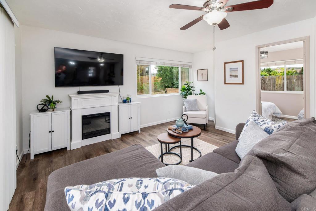 13425 Standish Drive Poway, CA 92064 - Photo 13 of 34