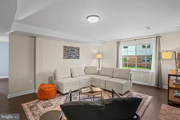 $800,000 | 6708 Portree Court, Springfield, VA 22152