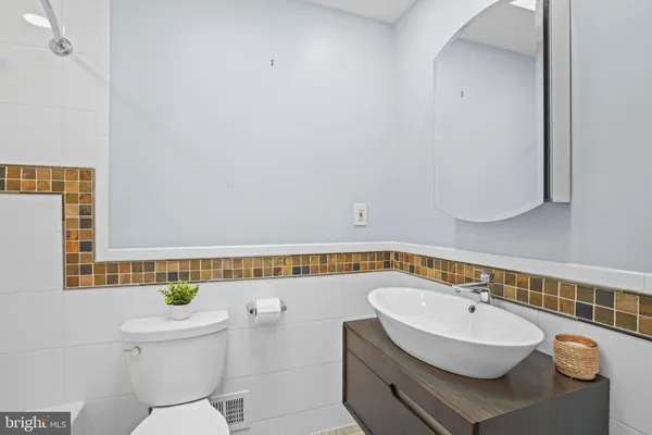 $800,000 | 6708 Portree Court, Springfield, VA 22152