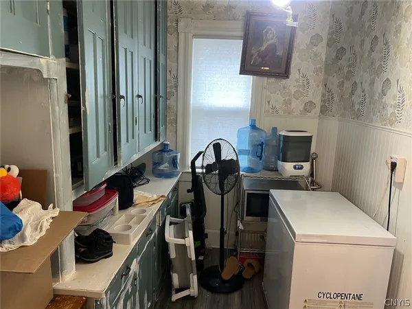 $2,500 | 110 Clinton Place, Utica, NY 13501