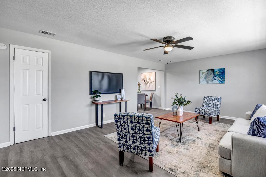 7980 Denham Road East Jacksonville, FL 32208 - Photo 4 of 33 7980 Denham Rd W-4