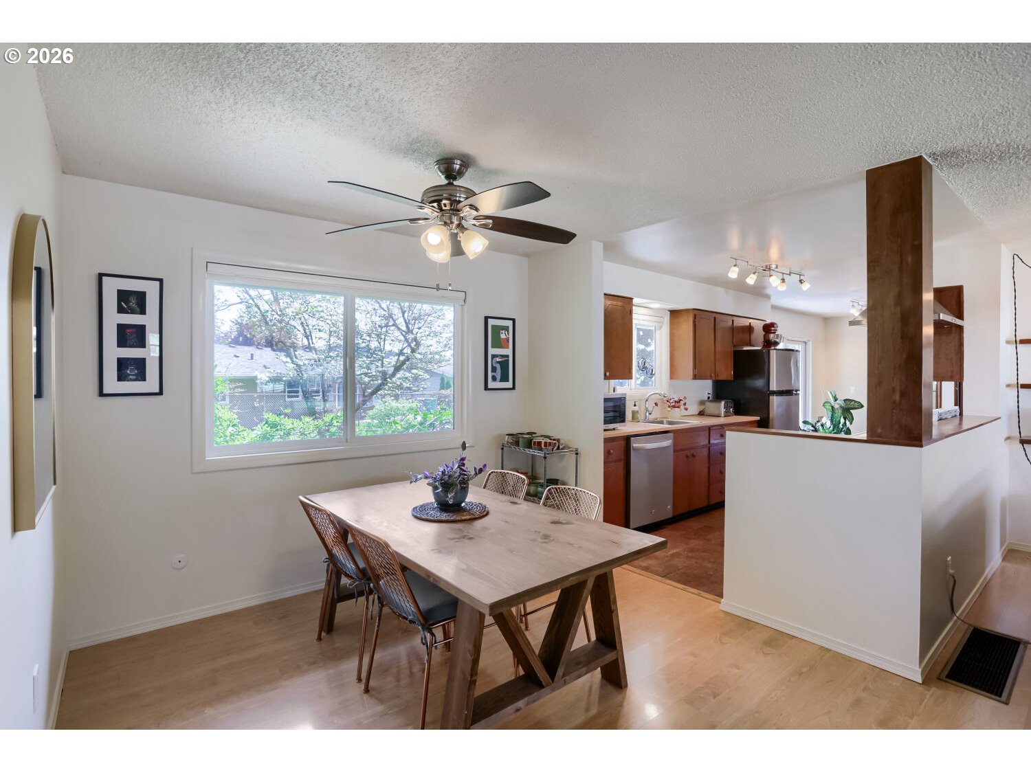 13614 Southeast Harrison Court Portland, OR 97233 - Photo 11 of 46 Dining Area