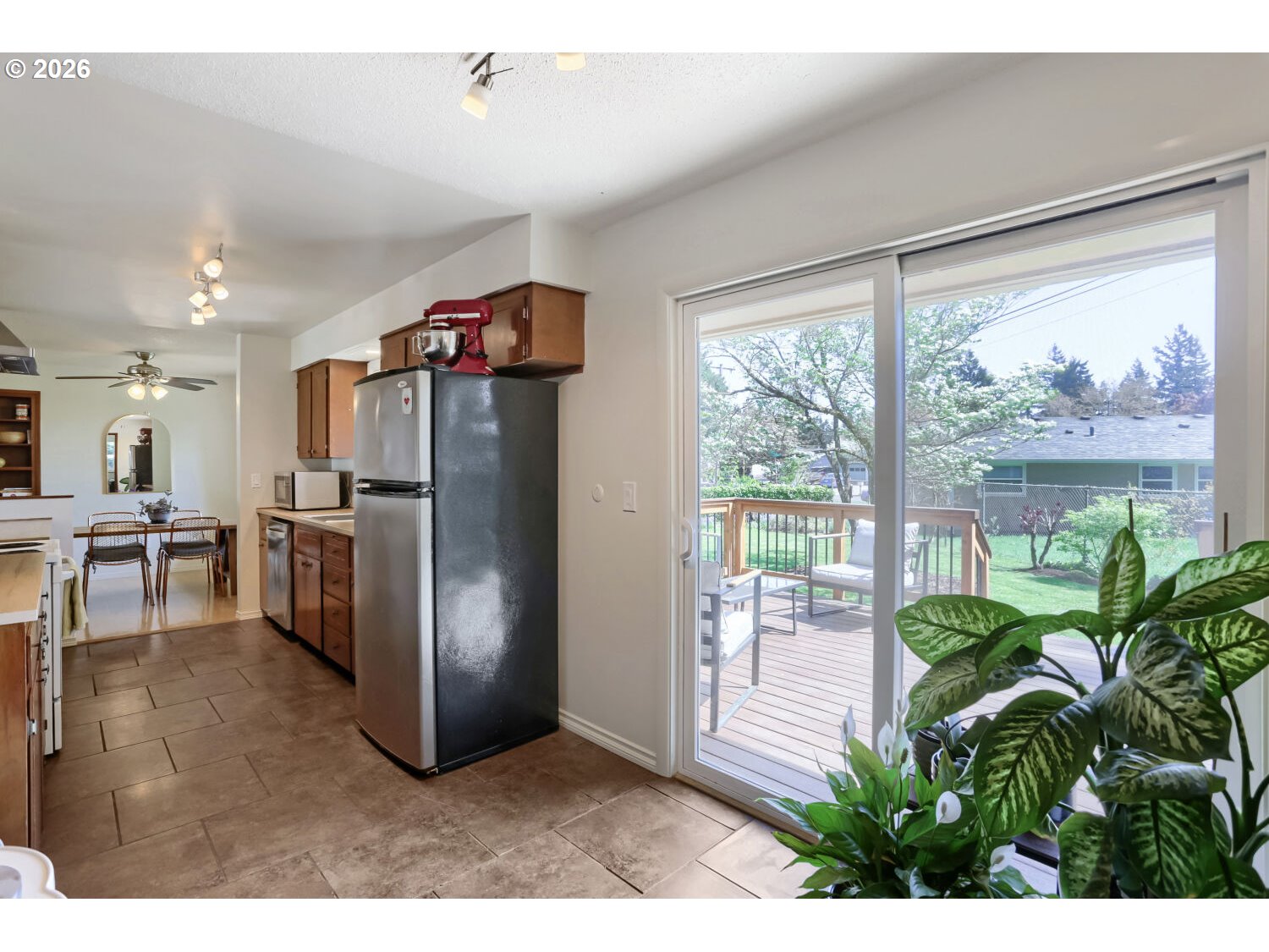 13614 Southeast Harrison Court Portland, OR 97233 - Photo 17 of 46 Kitchen/Nook