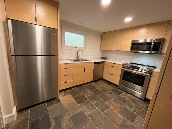 $485,000 | 17 Grove Street, Rockland, ME 04841