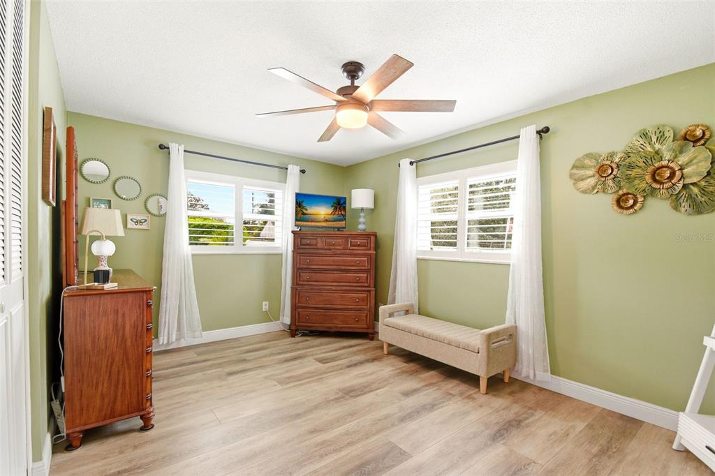 2636 Talbot Road Fern Park, FL 32730 - Photo 27 of 47 a living room with furniture and a window
