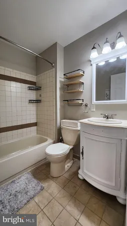 $529,000 | 1112 Kent Lane, Philadelphia, PA 19115