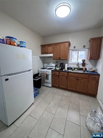 $1,100,000 | 365 10th Avenue, Paterson, NJ 07514