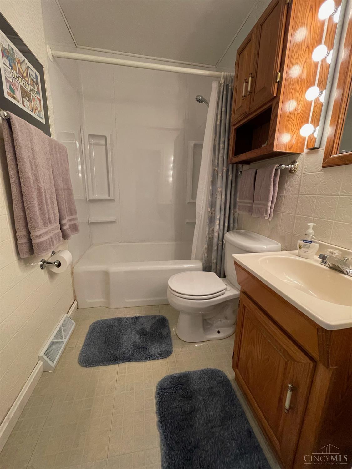 16 Adams Road Loveland, OH 45140 - Photo 21 of 23 Gallery Image 21