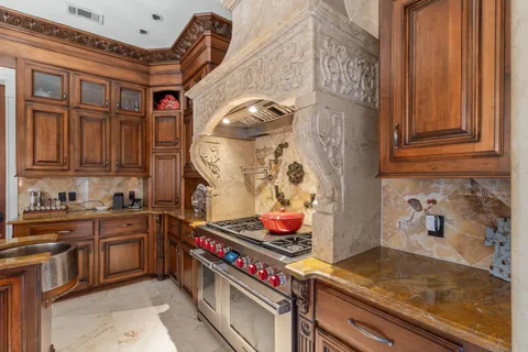 $3,500,000 | 437 Admiral Court, Destin, FL 32541