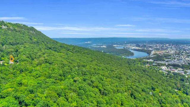 $275,000 | 527 Winterview Lane, Chattanooga, TN 37409