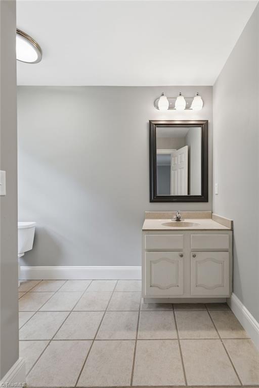 376 Staplewood Road Lexington, NC 27295 - Photo 41 of 50 Ensuite in BR 3