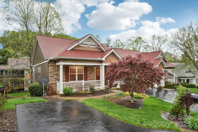 $399,000 | 25 Coldwater Lane, Laurel Park, NC 28739