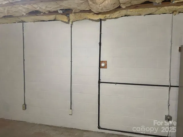 $399,000 | 25 Coldwater Lane, Laurel Park, NC 28739