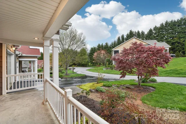 $399,000 | 25 Coldwater Lane, Laurel Park, NC 28739