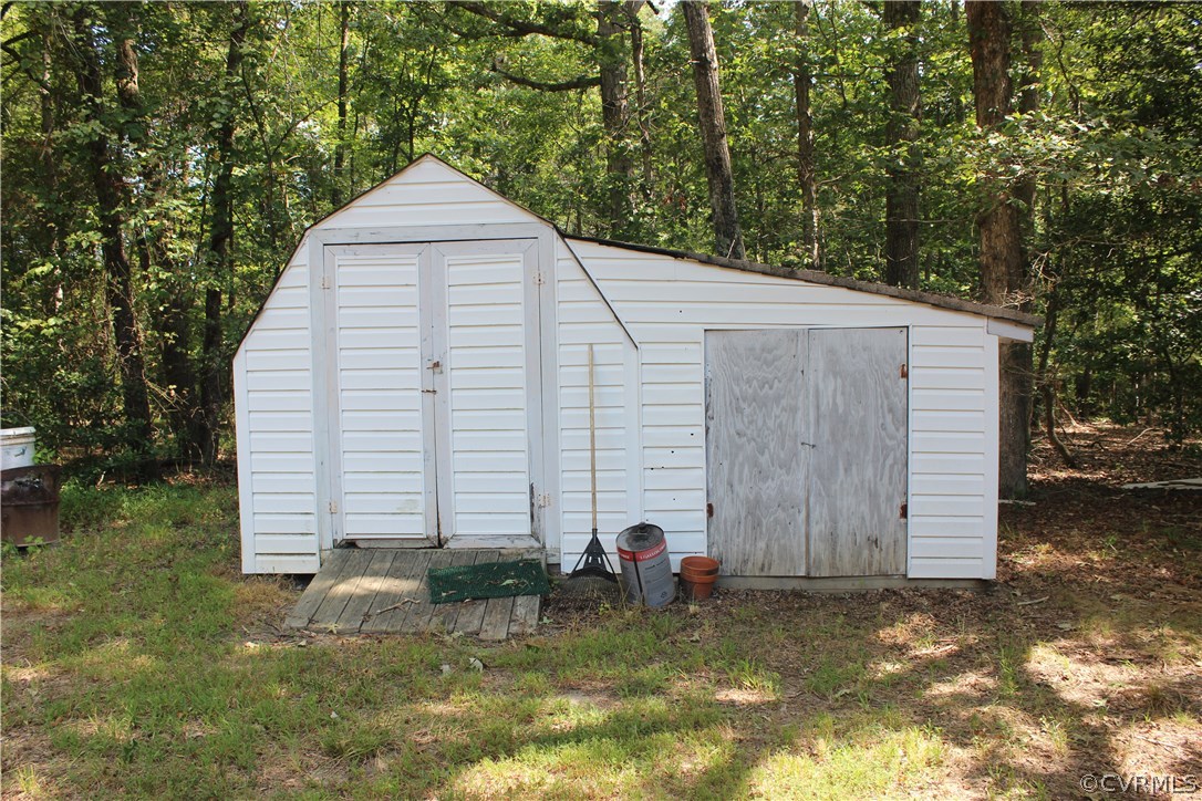 3946 Maidens Road Powhatan, VA 23139 - Photo 5 of 20 Gallery Image 5