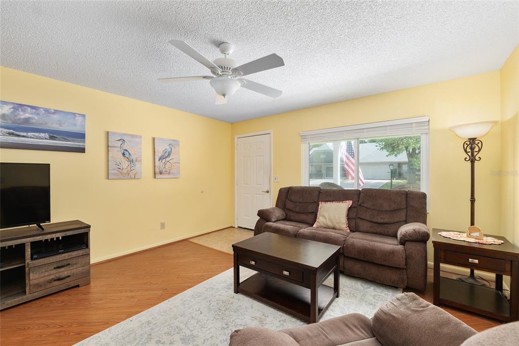 8841 Southwest 91 Street, Unit B Ocala, FL 34481 - Photo 11 of 52