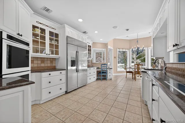 $3,500,000 | 1 Hunting Lane, Old Westbury, NY 11568