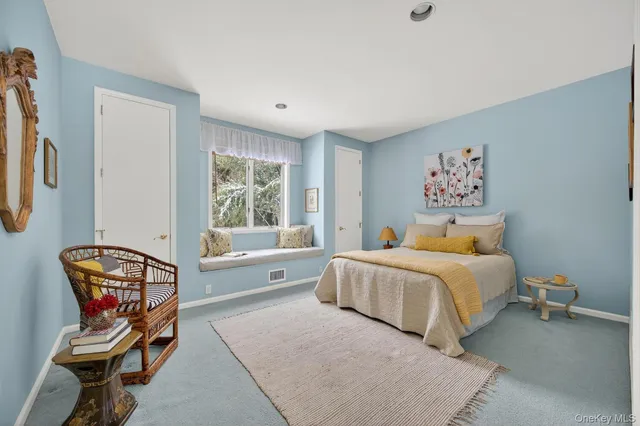 $3,500,000 | 1 Hunting Lane, Old Westbury, NY 11568