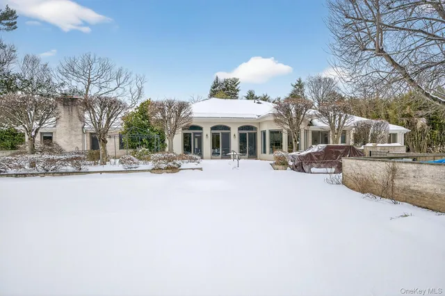 $3,500,000 | 1 Hunting Lane, Old Westbury, NY 11568