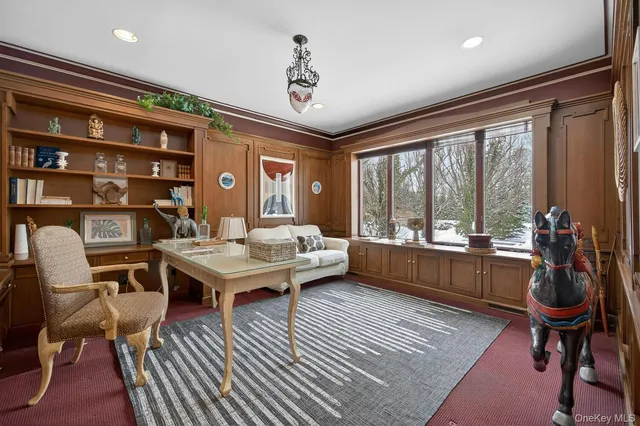 $3,500,000 | 1 Hunting Lane, Old Westbury, NY 11568