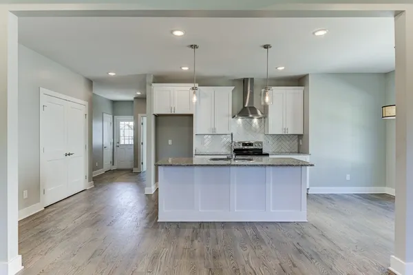 $2,400 | 319 Capital Street, Old Hickory, TN 37138