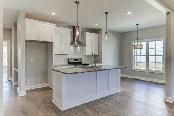 $2,400 | 319 Capital Street, Old Hickory, TN 37138