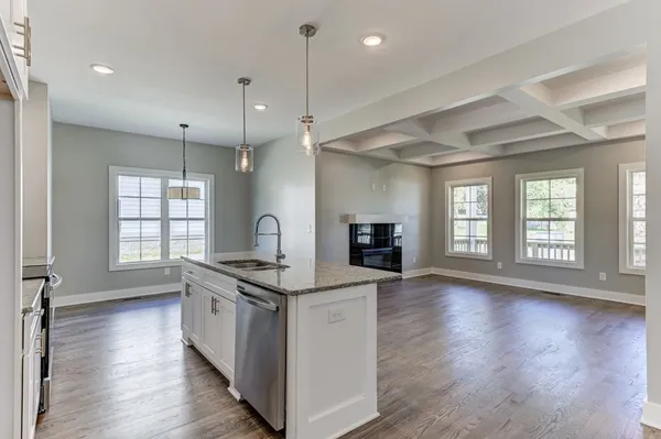 $2,400 | 319 Capital Street, Old Hickory, TN 37138