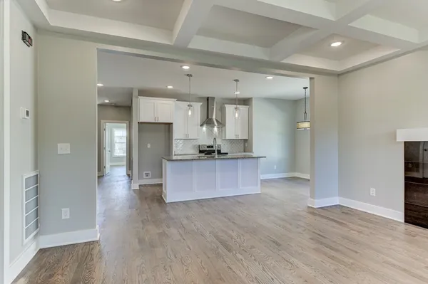 $2,400 | 319 Capital Street, Old Hickory, TN 37138