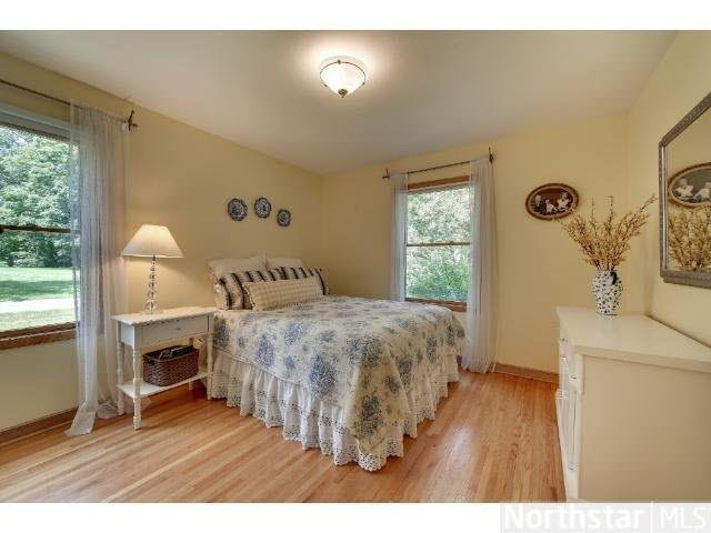 13015 Inverness Road Minnetonka, MN 55305 - Photo 8 of 18