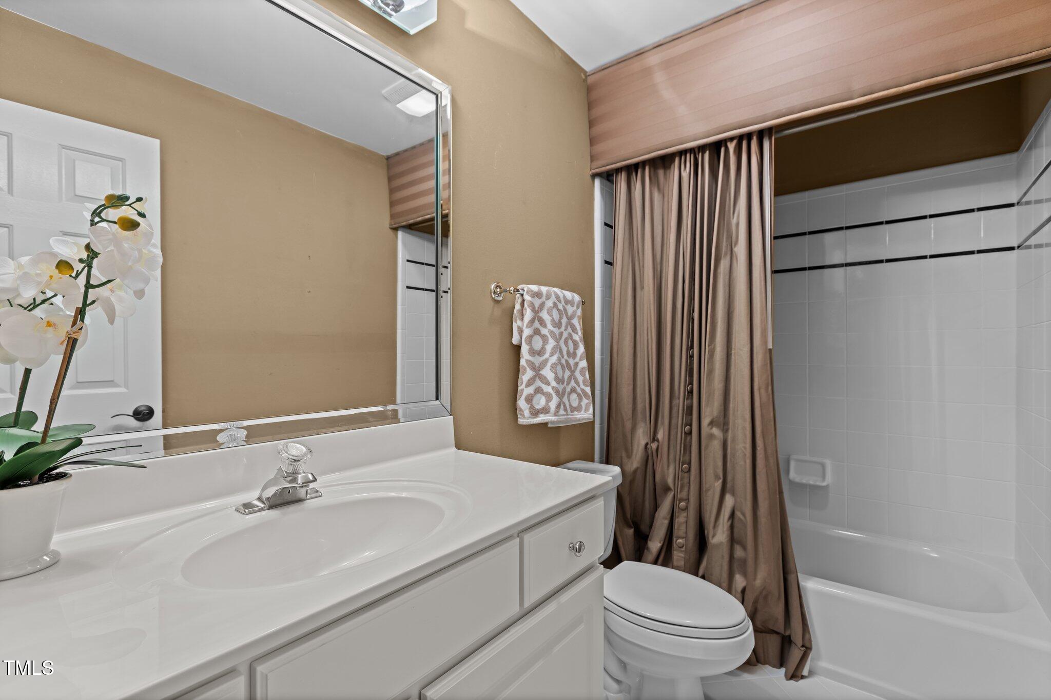 2001 Dobson Court Raleigh, NC 27612 - Photo 38 of 60 47-web-or-mls-2N6A0374