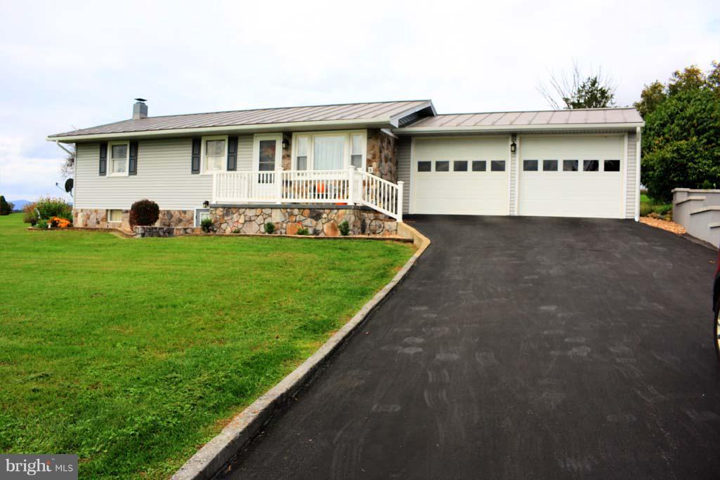 111 Lodge Hall Road Mount Jackson, VA 22842 - Photo 2 of 29 Exterior - Front View