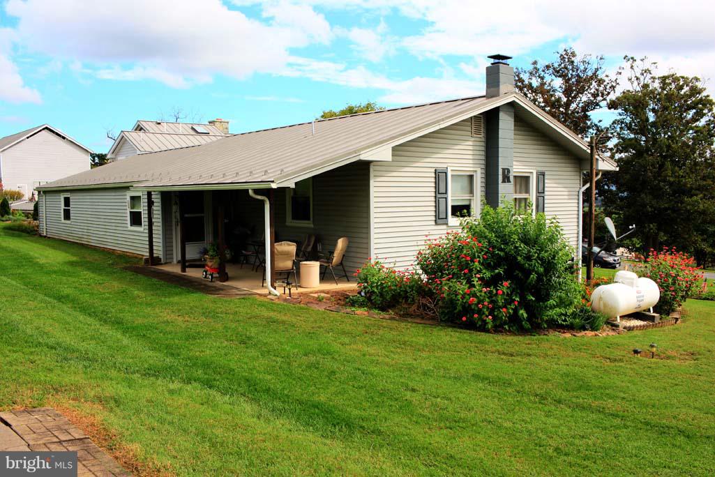 111 Lodge Hall Road Mount Jackson, VA 22842 - Photo 6 of 29 Rear View Looking Toward Covered Patio