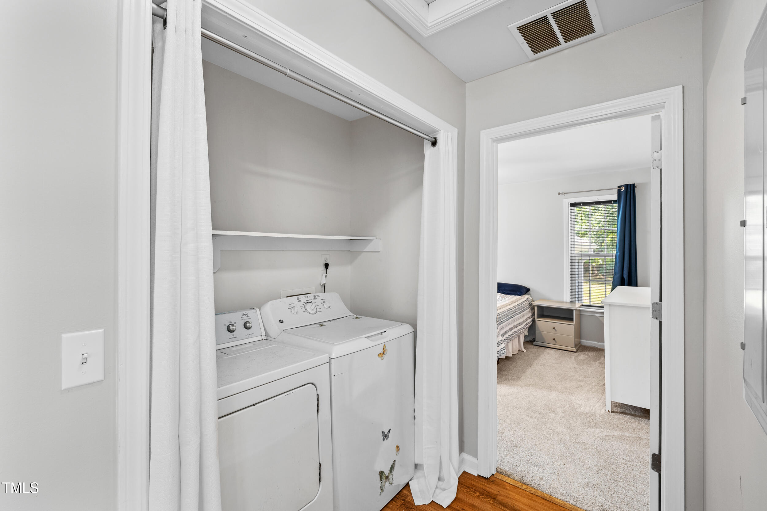 1138 Ricochet Drive Raleigh, NC 27610 - Photo 11 of 27 10_1138ricochetdr-interior-7