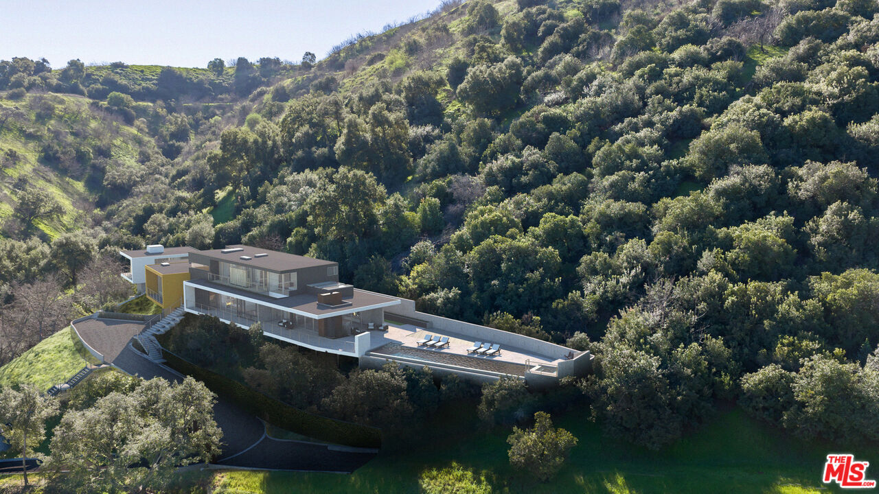 12340 Viewcrest Road Studio City, CA 91604 - Photo 4 of 6 an aerial view of a house with a yard