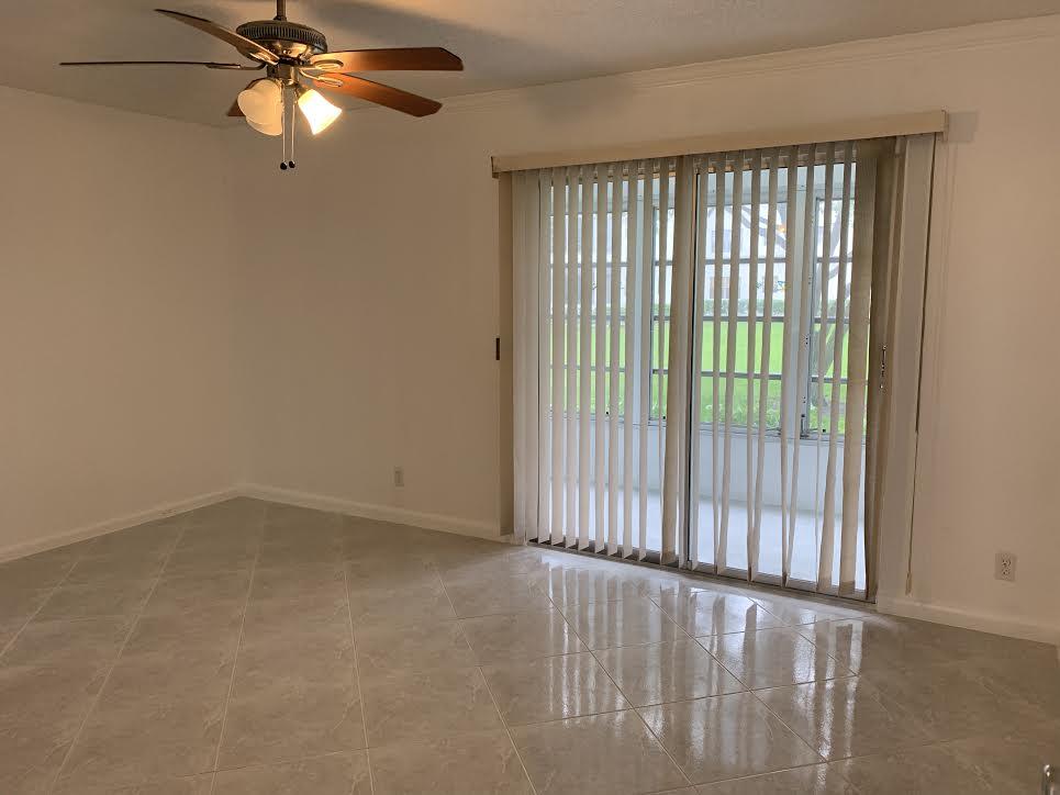 559 Mansfield M Boca Raton, FL 33434 - Photo 2 of 12 0-2