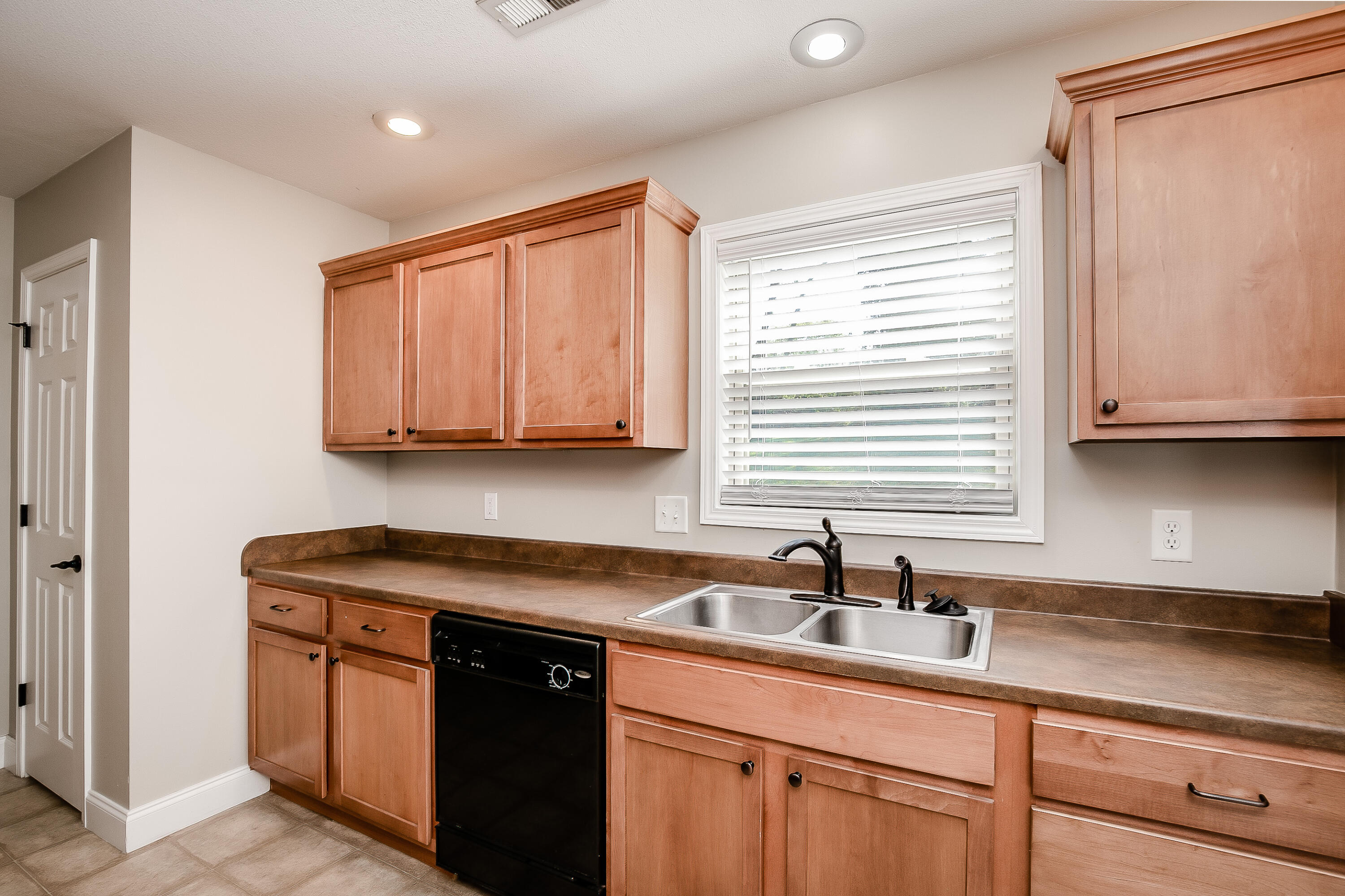 402 Kings Road Piney Flats, TN 37686 - Photo 8 of 21 8A7E36B5-B759-41EC-A531-E9B1B9C9468C